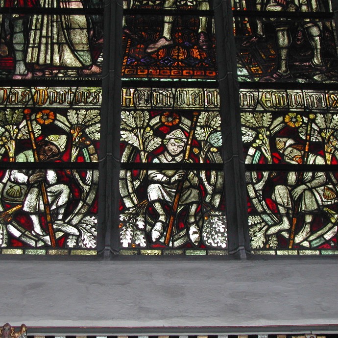 Buntglasfenster in St. Jakobi zu Herford (Altertumskommission). (vergrößerte Bildansicht wird geöffnet)