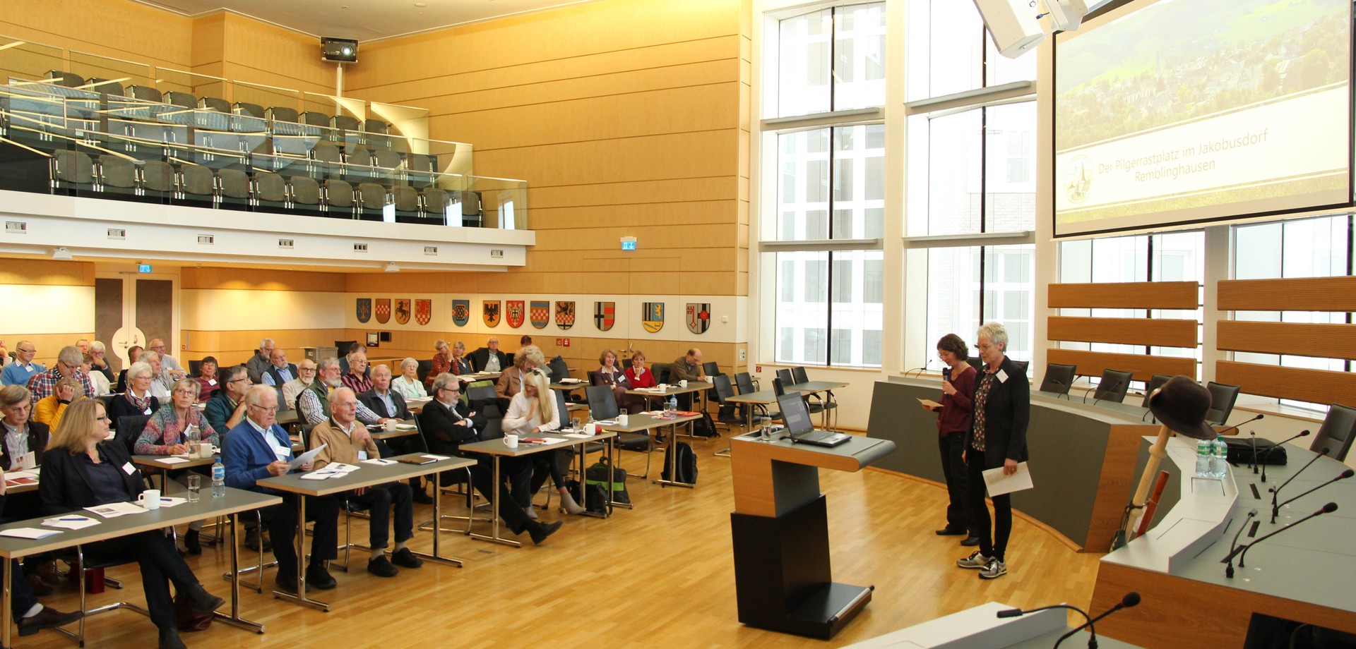 Plenarsaal Workshop Wege der Jakobspilger 2019